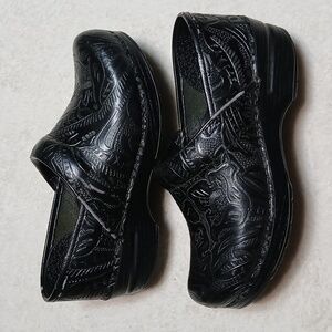 Dansko Professional Clog Shoes 37 Womans